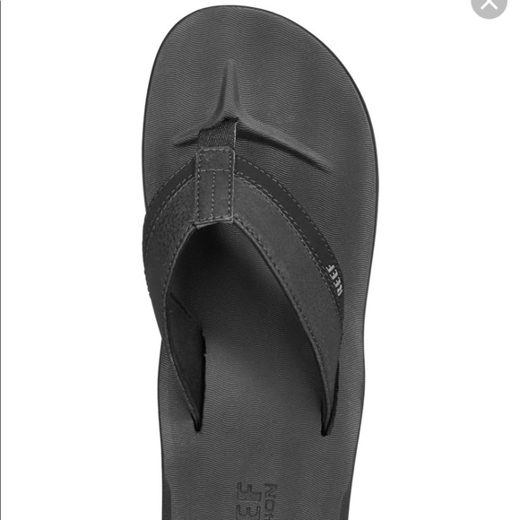 Reef Men’s Cushion Sandal Size 11 flip flops - Picture 4 of 11